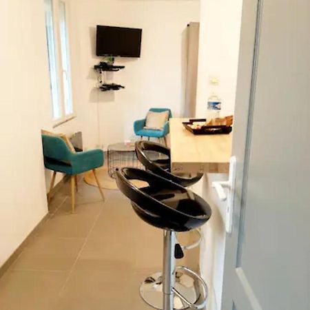 Apartmán Le Petit Charmeur, Parking, Wifi, Gare Flers  Exteriér fotografie
