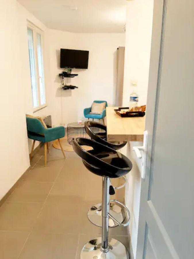 Apartmán Le Petit Charmeur, Parking, Wifi, Gare Flers  Exteriér fotografie