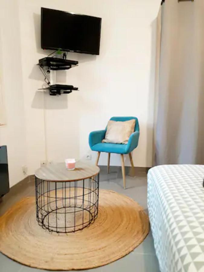 Apartmán Le Petit Charmeur, Parking, Wifi, Gare Flers  Exteriér fotografie