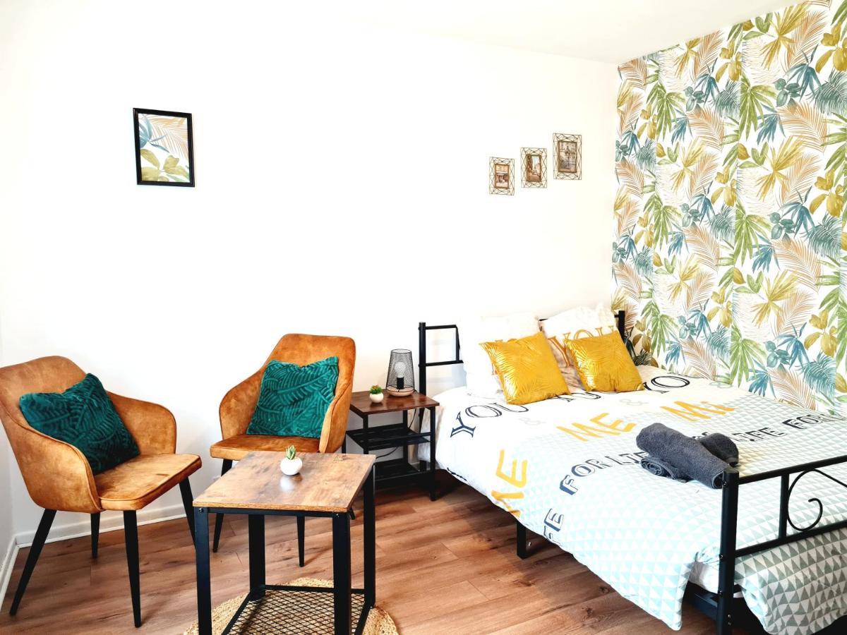 Apartmán Le Petit Charmeur, Parking, Wifi, Gare Flers  Exteriér fotografie
